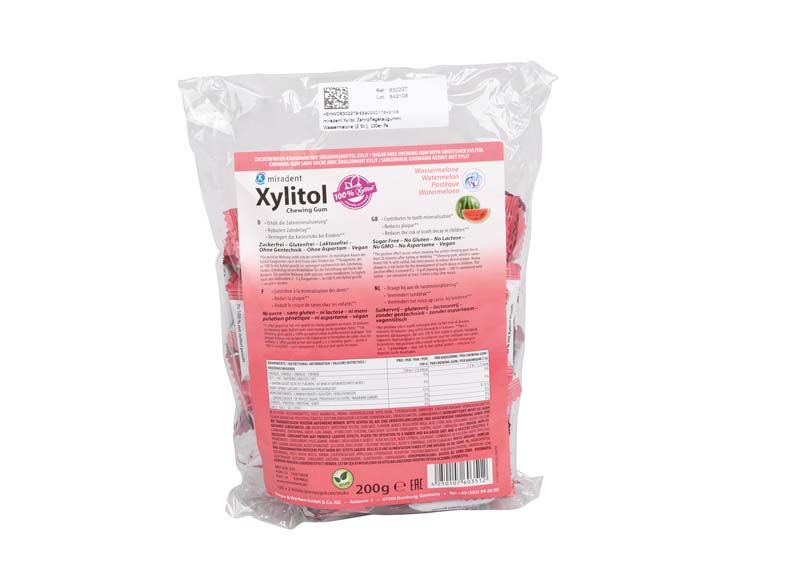 Plastikverpackung von Xylitol Kaugummi Wassermelone mit Produktinformationen.