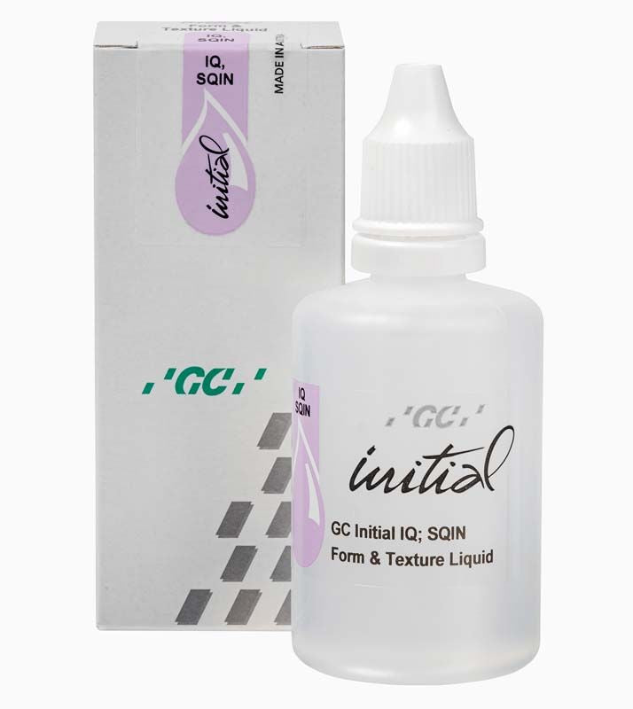 GC Initial IQ SQIN Form&Texture Liquid Flasche vor Verpackung.