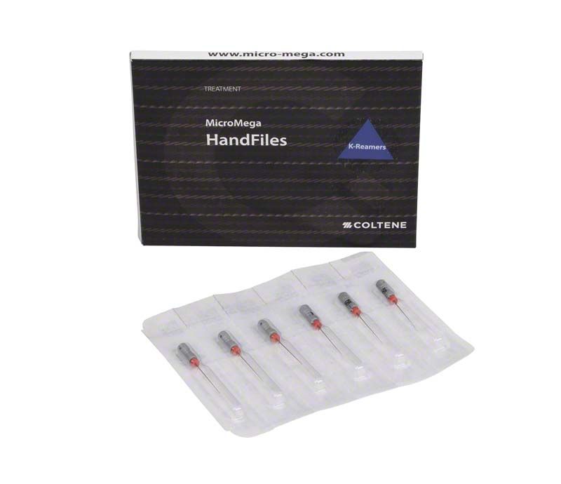 Sterile B6 K-Reamers 21mm Gr. 008 vor Verpackung.