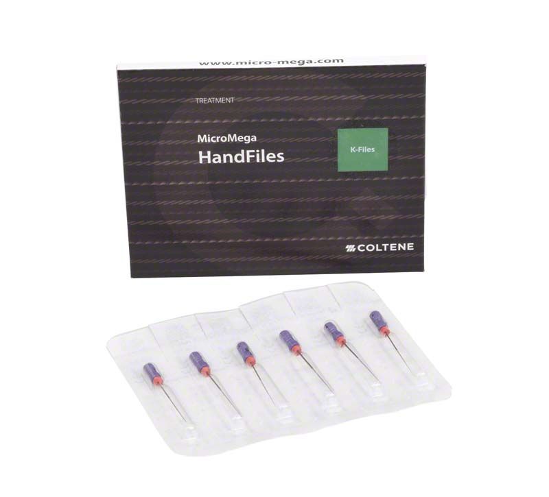 Sterile B6 K-Files 31mm Gr. 010 in Verpackung.