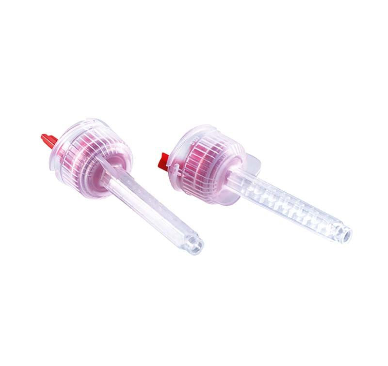 Rote Mischkanülen 4,0mm von Kettenbach für präzise Dentalanwendungen.