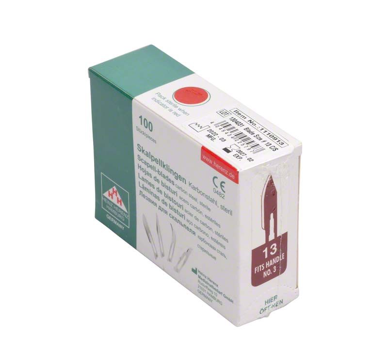 Sterile Skalpellklingen Nr. 13 von Medic-Star in Verpackung.
