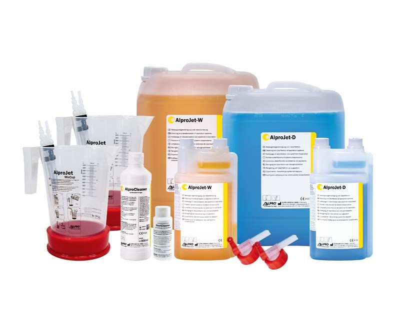 AlproJet-D Starterpaket für Absauganlagenreinigung mit Kanistern und Dosierflasche.