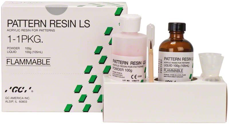 PATTERN RESIN LS Komplettset mit Pulver- und Flüssigkeitsflaschen sowie Zubehör.