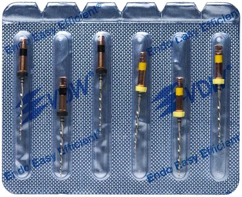 Blisterverpackung mit sechs RECIPROC® Feilen 21mm R40/R50 für Endodontie.