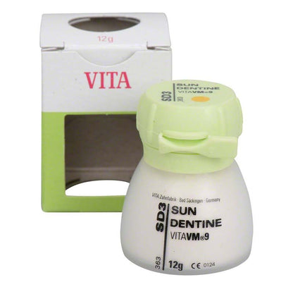 SD3 Sun Dentin VM9 12g in weißer Dose vor Verpackung.