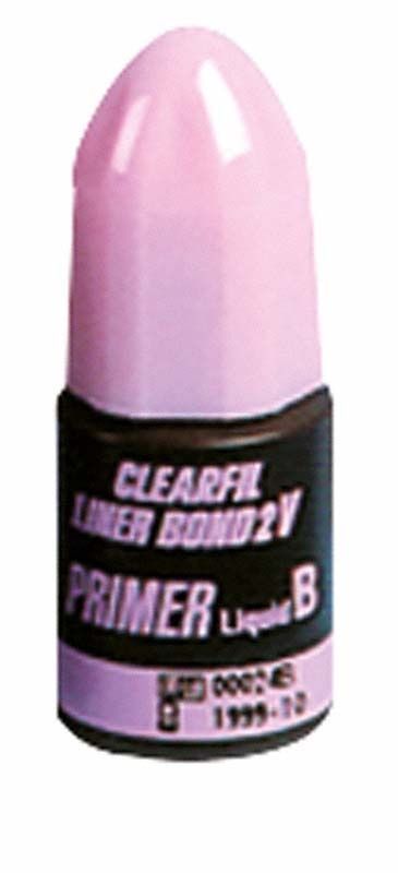 Flasche des Clearfil Liner Bond 2V Primer B mit Etikett.