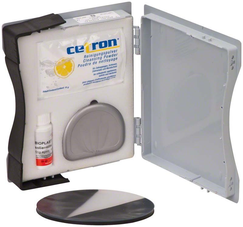 BIOPLAST® XTREME Kit schwarz mit Reinigungszubehör und Schutzfolie.