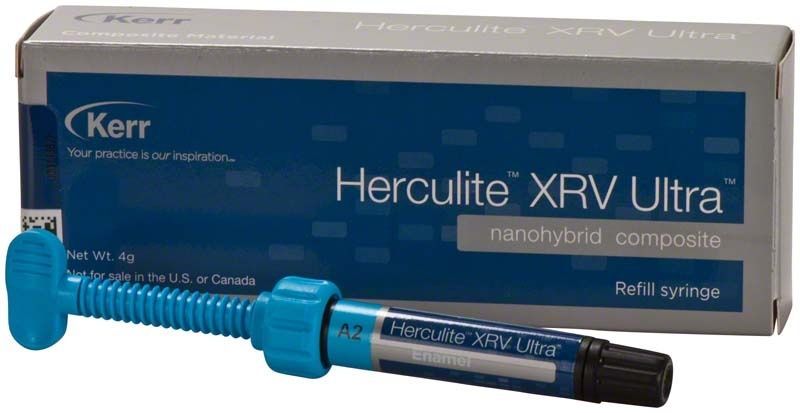 Herculite XRV Ultra Enamel Spritze A2 mit Verpackung und blauer Kappe.