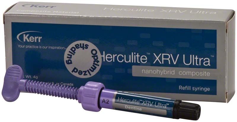 Herculite XRV Ultra Dentin Spritze A2 vor Produktverpackung.