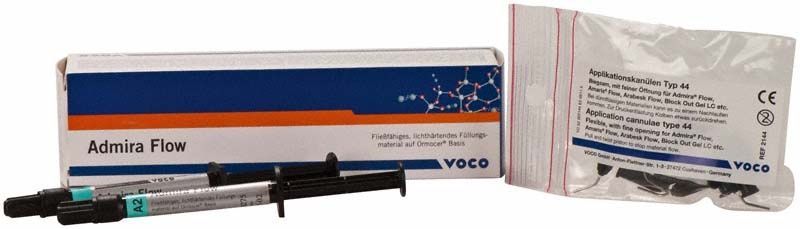 Admira Flow Spritzen A2 und Verpackung mit Applikationsanweisungen.