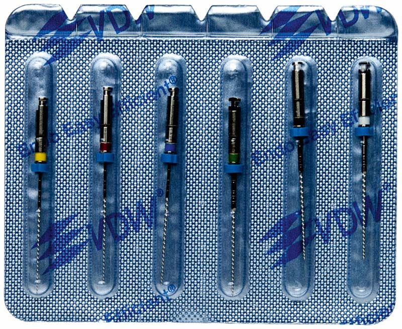 FlexMaster® Feilenset in Blisterverpackung für Wurzelkanalbehandlung.