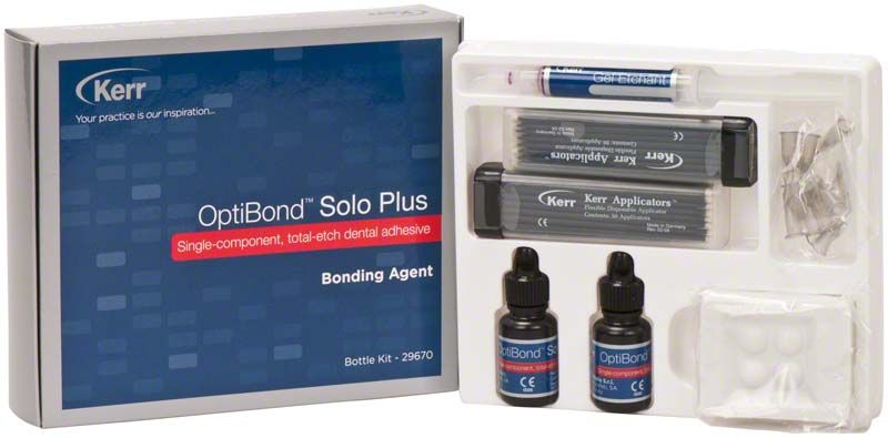 OptiBond Solo Plus Kit mit zwei Flaschen, Applikatoren und Zubehör.