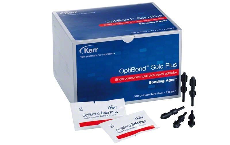 OptiBond Solo Plus Unidose Refill-Verpackung mit Einzelkapseln und Applikatoren.