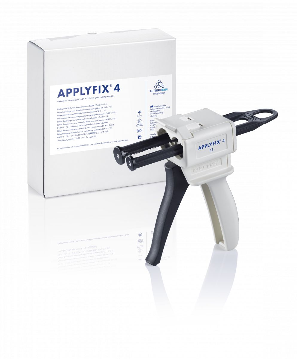 Dosierpistole Applyfix 4 mit Verpackung für dentalen Einsatz.