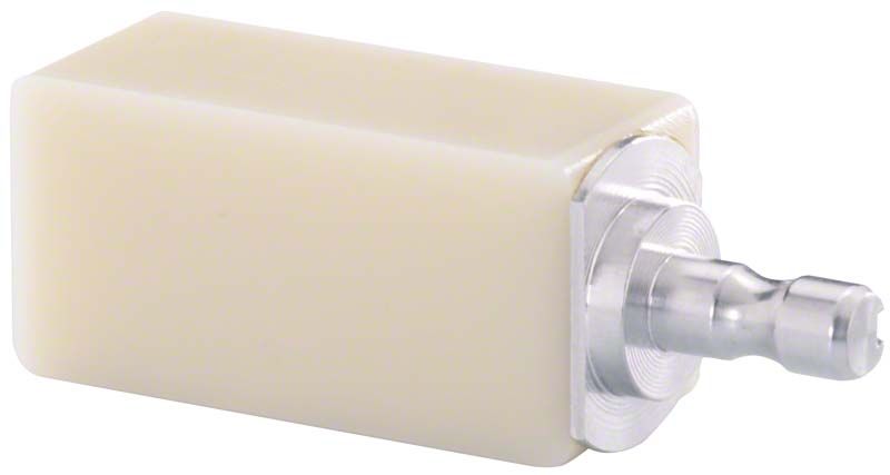 Rechteckiger Block aus hellem Material mit metallischem Anschluss.