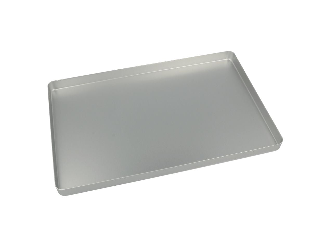 Silberner Aluminiumtray-Boden, ungelocht, 18 cm x 28 cm.