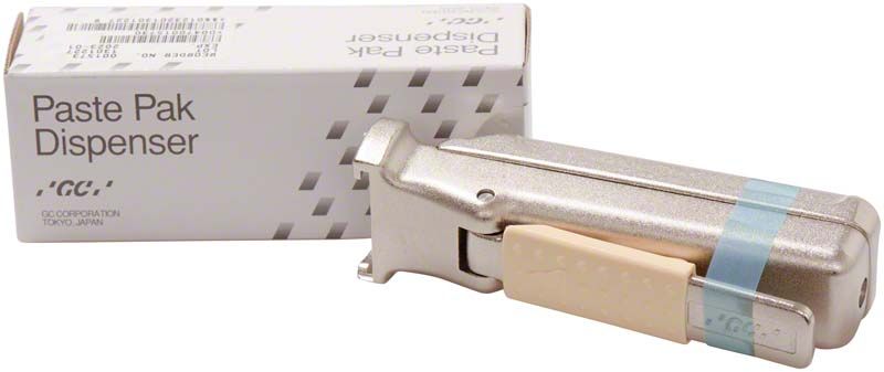 Paste Pak Dispenser von GC Germany vor Verpackung.