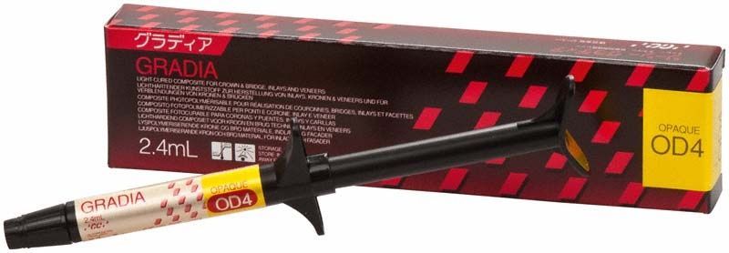 Spritze mit Gradia Opaque OD4 vor Produktverpackung.