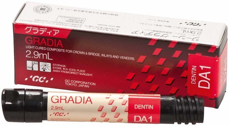 Gradia Dentin DA1 Komposit in 2,9 ml Tube mit Verpackung.