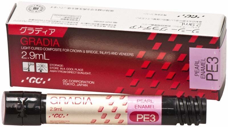 Gradia Pearl Enamel PE3 in Verpackung mit 2,9 ml Inhalt.