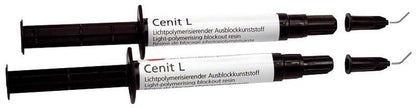 Zwei schwarze Spritzen mit Cenit L lichthärtendem PMMA-Kunststoff.