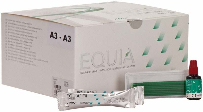 Equia Promo Pack A3 mit Verpackung, Flüssigkeit, Applikatoren und Pulver.