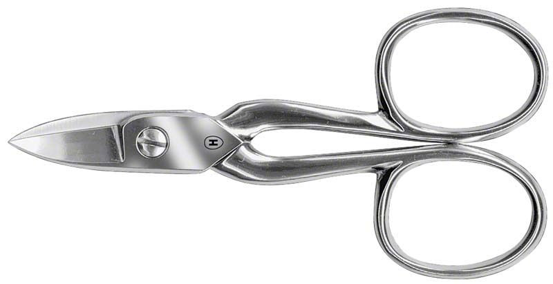 Gebogene Tiefziehschere mit feiner Zahnung und verchromtem Finish.