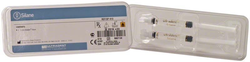 Ultradent™ Porcelain Silane in Spritzenverpackung mit Etikett.