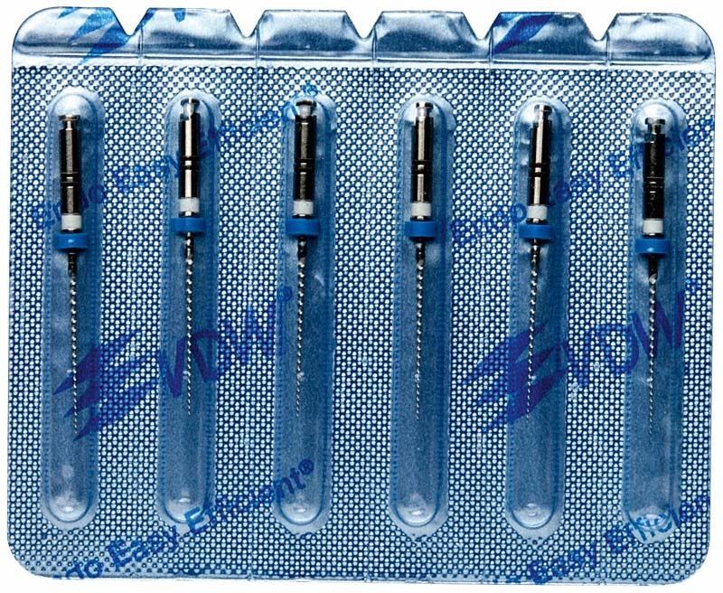 Endodontische Feilen FlexMaster Taper .04 21mm Gr. 15/.04 in Blisterverpackung.