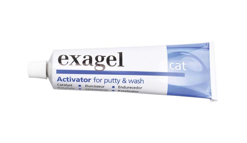 Exagel cat Activatorpaste in blauer Tube mit weißem Verschluss.