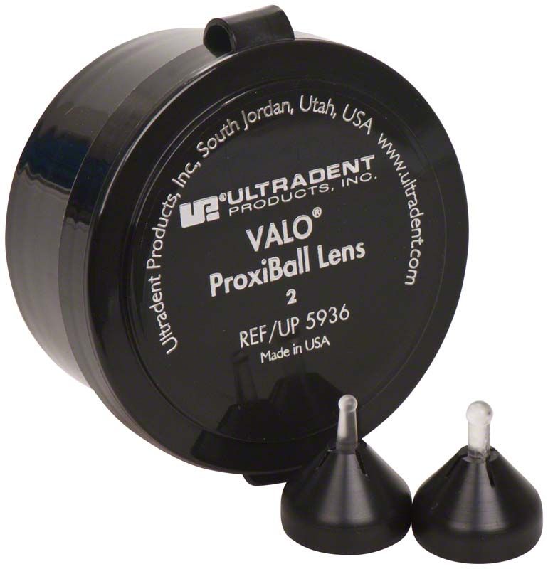 Schwarze Verpackung mit VALO ProxiCure Ball Lenses und zwei Linsenaufsätzen.
