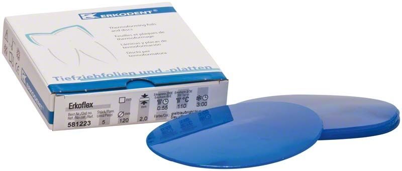 Erkoflex Tiefziehfolie in grellblauer Farbe mit Verpackung.