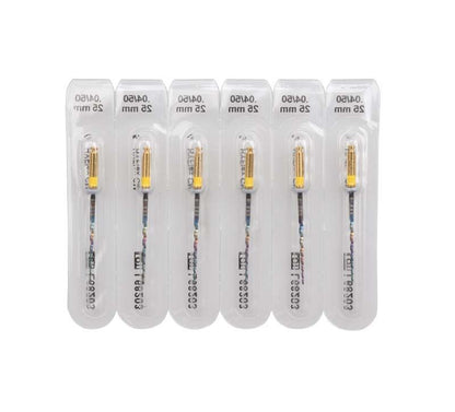 Sechs HyFlex™ CM NiTi-Feilen 25mm Gr. 04/50 in Blisterverpackungen.