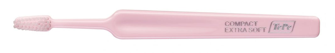 TePe Select Compact Zahnbürste mit extra-sanften Borsten und ergonomischem Griff.