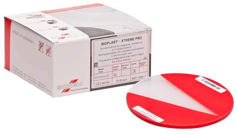 Hochwertige Tiefziehfolie BIOPLAST® XTREME 4,0mm rot mit Verpackung.
