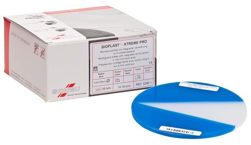 Hochwertige blaue Tiefziehfolie BIOPLAST® XTREME für Sportmundschutz.