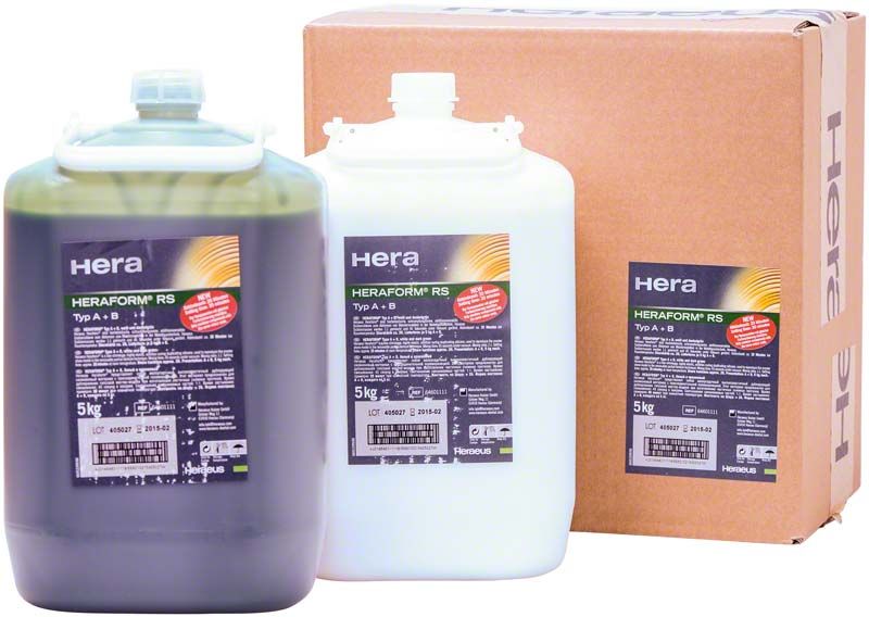 Heraform® RS Typ A + B in 5kg Behältern vor Verpackung.
