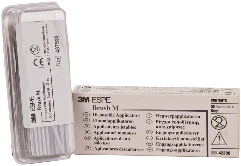 3M Brush M Einmalapplikatoren in Originalverpackung mit grauem Griff.