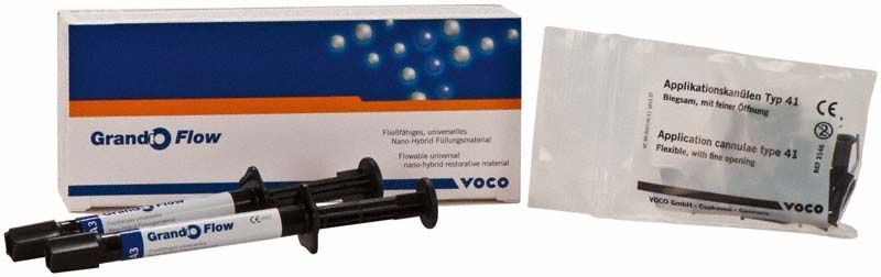 Grandio® Flow Spritzen A3 mit Verpackung und Applikationskanülen.