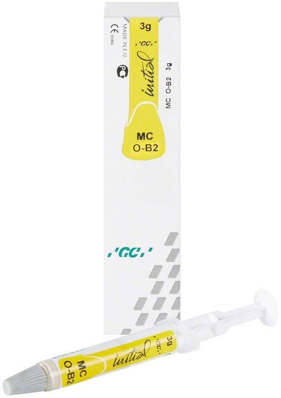 GC Initial MC Paste Opaque OB2 Spritze vor Produktverpackung.