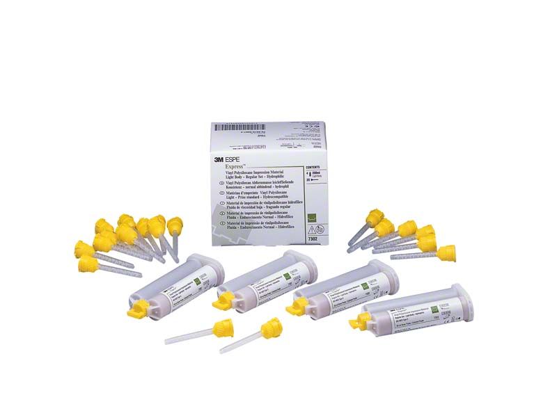 Kartusche Express niedrigviskos normalabbindend (grün) mit gelben Mischkanülen.