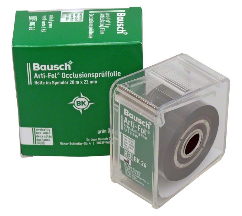 Arti-Fol® Occlusionsprüffolie im transparenten Spender neben grüner Verpackung.