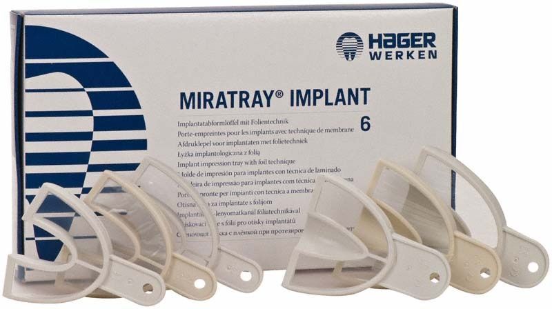 Miratray® Implant Introkit mit Kunststoff-Löffeln und Verpackung im Hintergrund.
