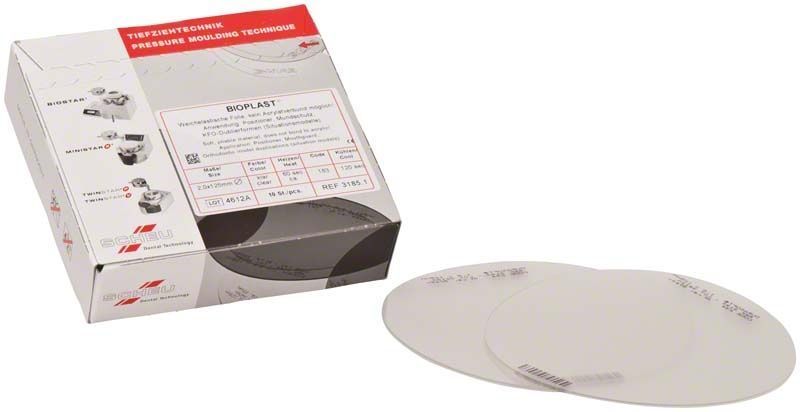 Hochwertige BIOPLAST® Tiefziehfolien in Verpackung mit zwei runden Folien.