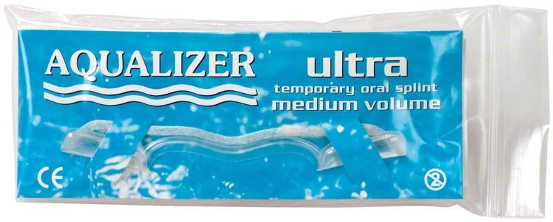 Aqualizer ultra medium Schiene in Originalverpackung auf blauem Hintergrund.