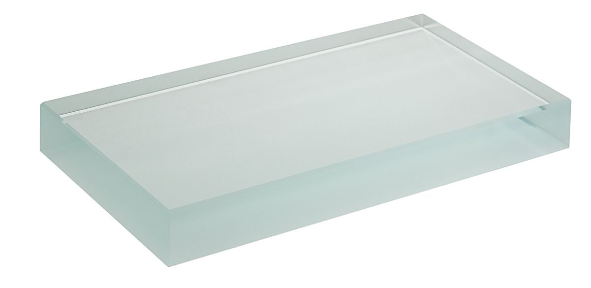 Einseitig mattierter Glasblock mit abgeschrägten Kanten für Dentaltechnik.