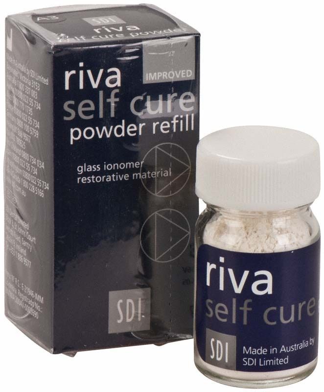 Riva Self Cure Pulver A3 mit Verpackung und Glasbehälter.
