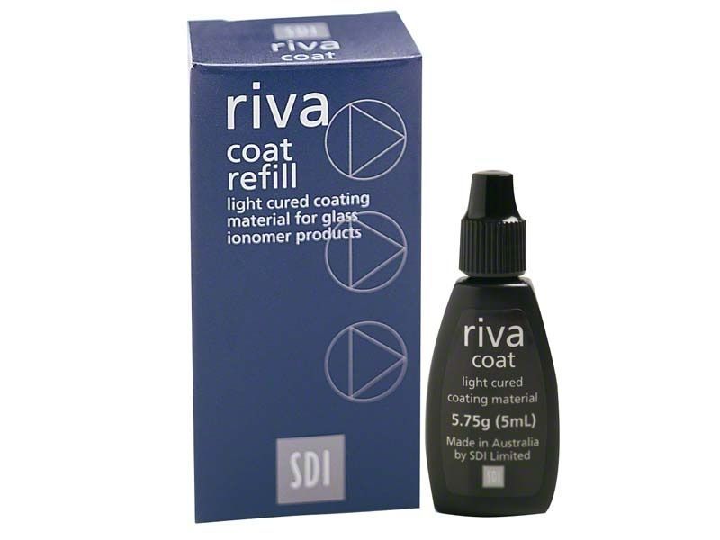Riva Coat 5 ml Flasche neben blauer Verpackung mit Produktinformationen.