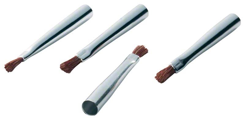 Signum® opaque F Pinselköpfe mit Metallgehäuse in Nahaufnahme.